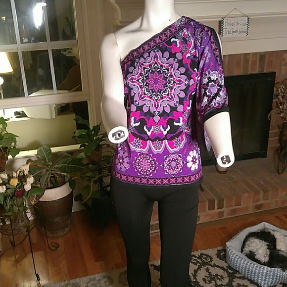 Sexy Cach'e ladies open shoulder top - Picture 1 of 8